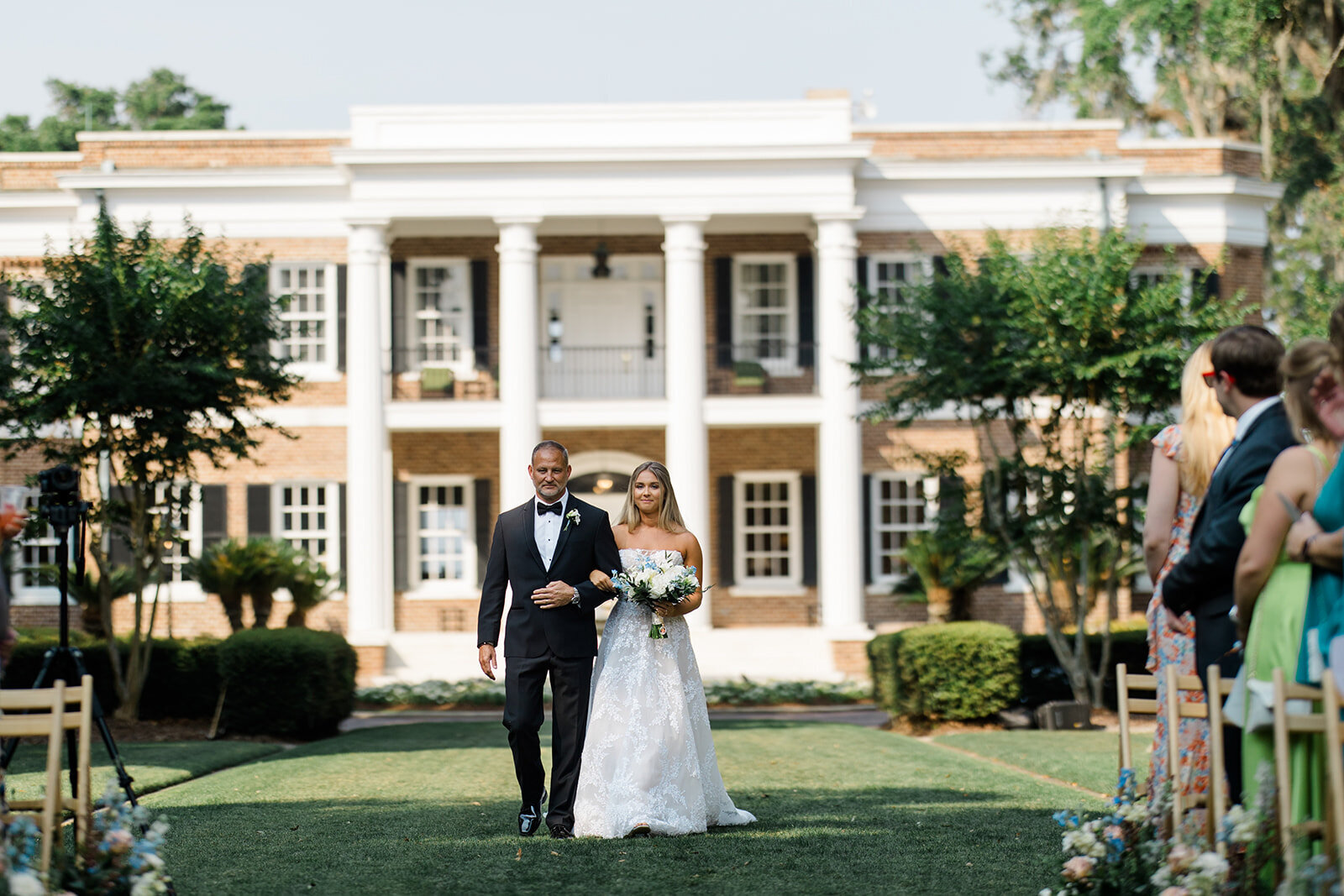 Wedding photograph made at Ford Field and River Club in Richmond Hill, Georgia